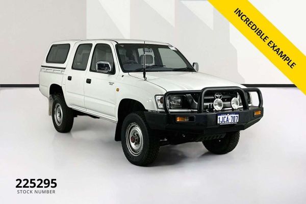 2004 Toyota HILUX (4x4) LN167R 4X4 image