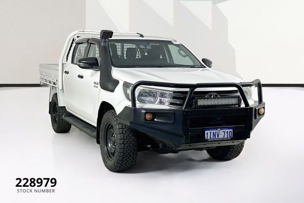 2018 Toyota HILUX SR (4x4) GUN126R MY17 4X4 image