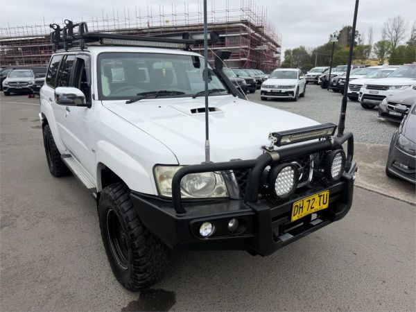 2010 Nissan Patrol Wagon GU 7 MY10 ST image