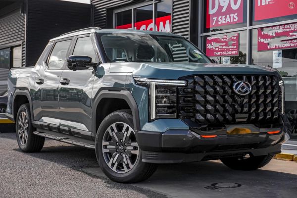 2026 LDV Terron 9 Evolve Auto AWD Dual Cab image