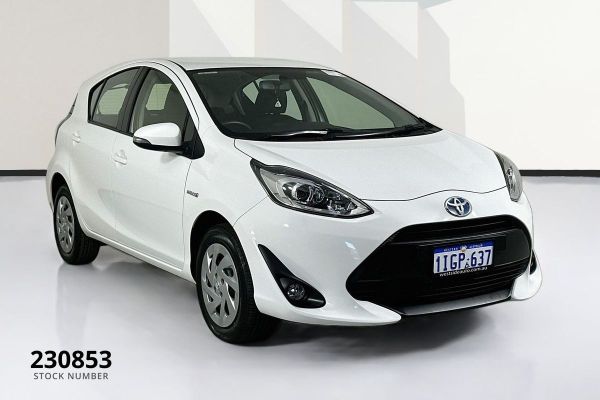 2018 Toyota PRIUS-C HYBRID NHP10R MY17 image