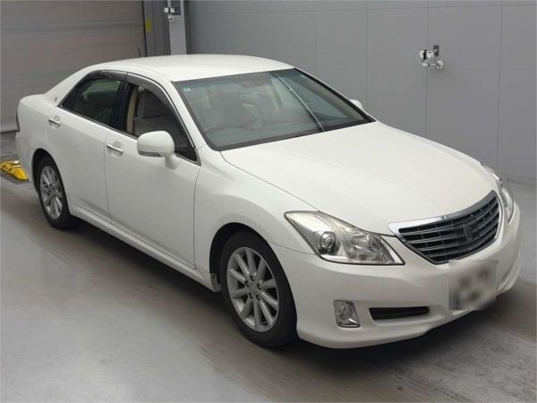2009 Toyota Crown Sedan 2009 Royal Saloon image