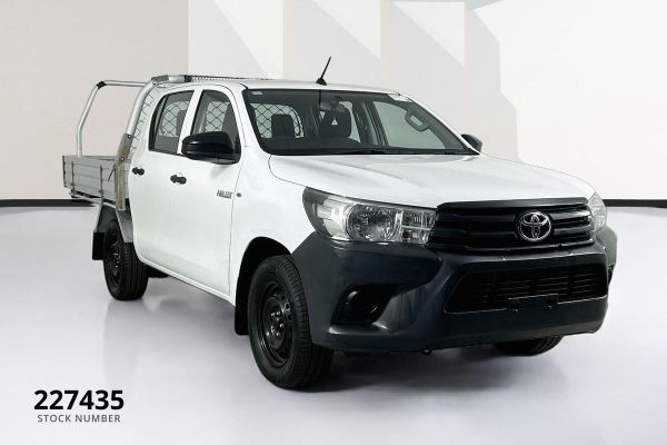 2016 Toyota HILUX WORKMATE GUN122R REAR WHEEL DRIVE image