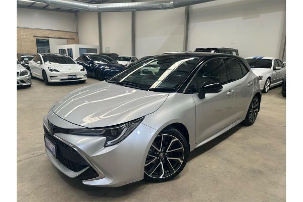 2021 Toyota Corolla ZWE211R ZR image
