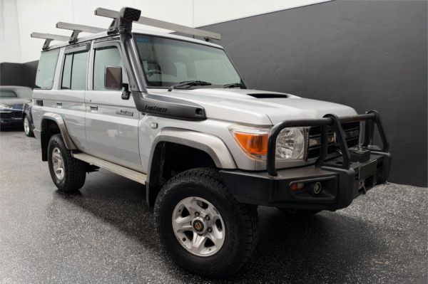 2016 Toyota Landcruiser Wagon VDJ76R GXL image