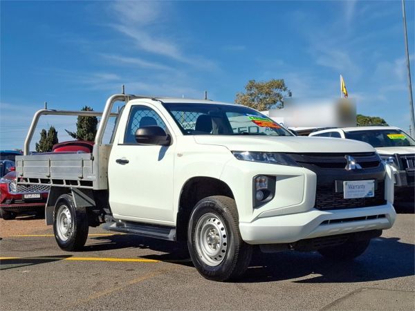 2022 Mitsubishi Triton MR GLX image