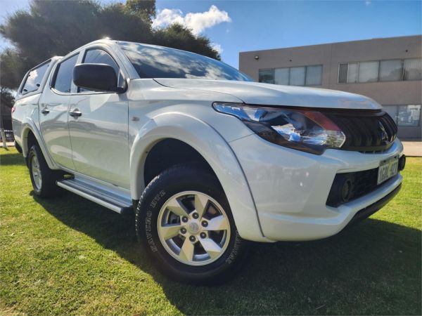 2016 MITSUBISHI TRITON DUAL CAB UTILITY MQ MY16 UPGRADE GLX PLUS (4x4) image