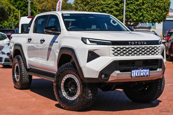 2026 Toyota Hilux GUN227R SR5 Plus image