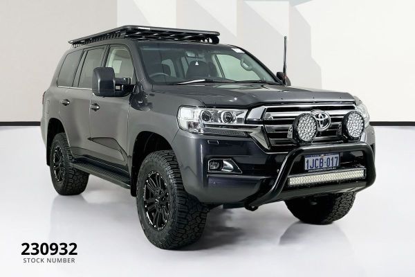 2020 Toyota Landcruiser VDJ200R VX image