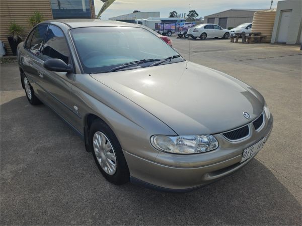 2000 Holden Commodore Sedan VT II Executive
