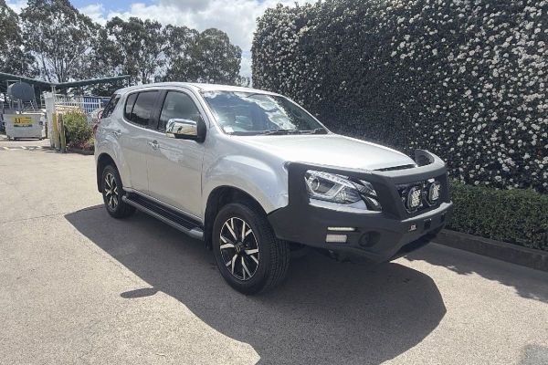 2021 Isuzu MU-X LS-U image