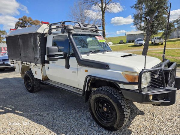 2010 TOYOTA LANDCRUISER C/CHAS VDJ79R 09 UPGRADE WORKMATE (4x4)