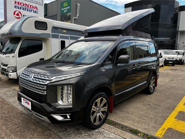 2020 Mitsubishi Delica Pop Top Camper POP Top Delica DTop image