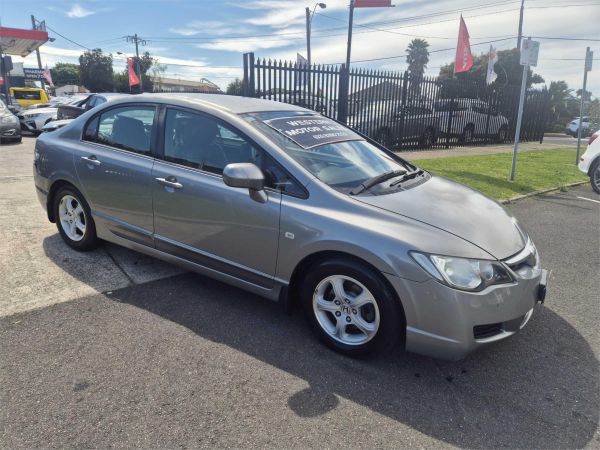 2006 HONDA CIVIC 4D SEDAN 40 VTi image