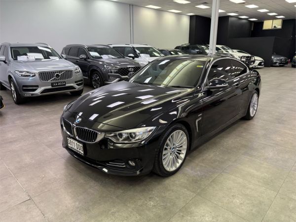 2016 BMW 4 Series Coupe F32 420i Luxury Line image