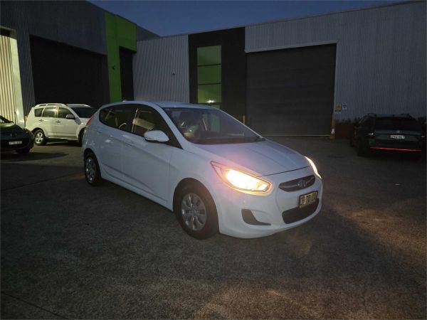 2015 Hyundai Accent Hatchback RB3 MY16 Active image