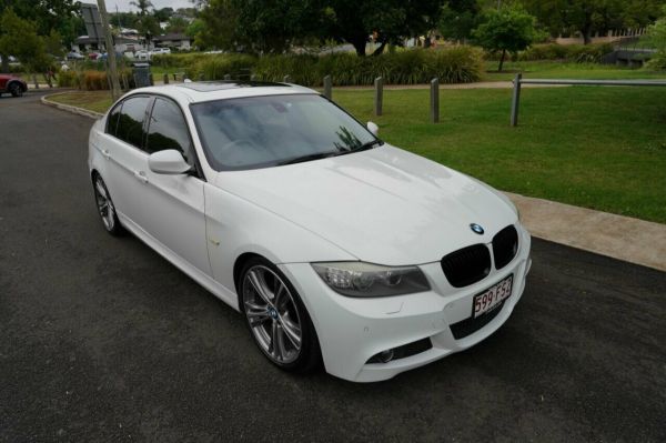 2011 BMW 323i E90 MY11 Lifestyle White 6 Speed Auto Steptronic Sedan image