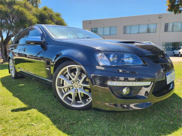 2010 HOLDEN CALAIS 4D SPORTWAGON VE II V REDLINE EDITION image