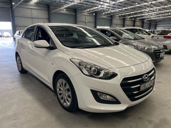 2015 Hyundai i30 Hatchback GD3 Series II MY16 Active image