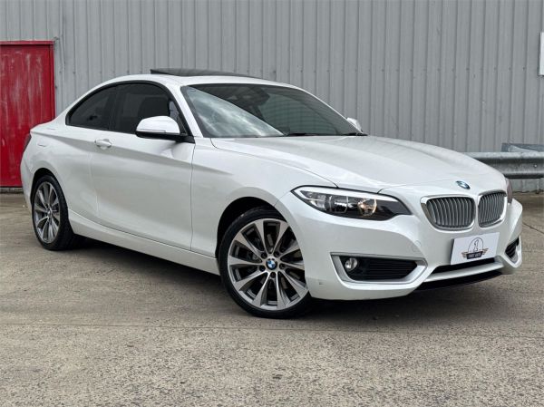2014 BMW 2 Series Coupe F22 220i Sport Line image