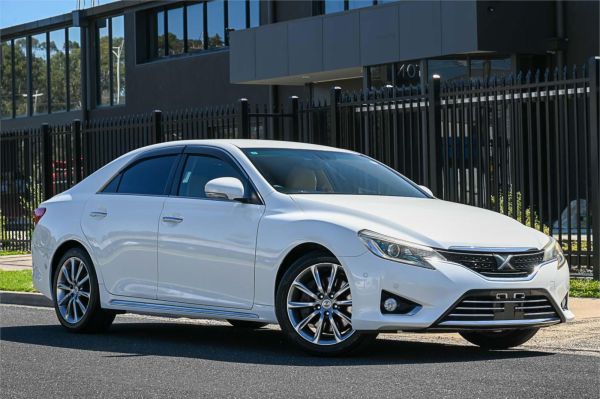 2013 Toyota Mark X Sedan GRX133 Premium image