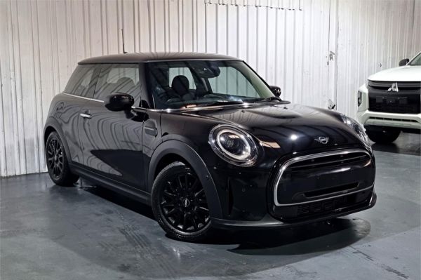 2021 MINI Hatch Hatchback F56 LCI-2 Cooper Classic image