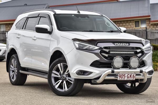 2022 Isuzu MU-X  LS-T image