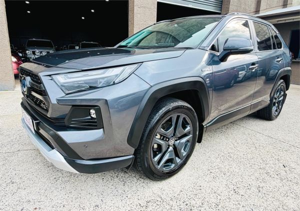 2021 Toyota RAV4 AXAH54R Edge image