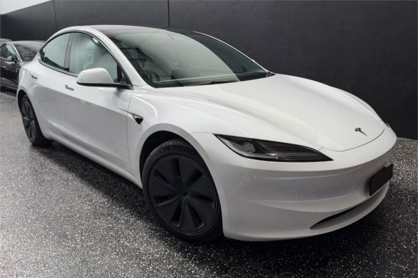 2024 Tesla Model 3 MY24 Long Range image