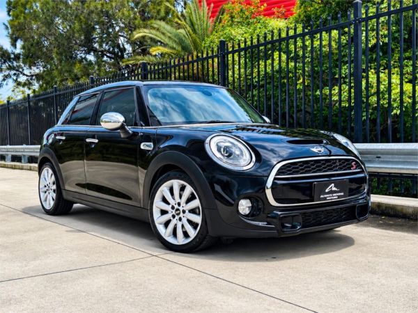 2016 MINI COOPER 5D HATCHBACK F55 S image