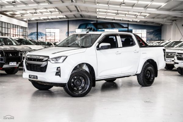 2021 Isuzu D-MAX  LS-M image