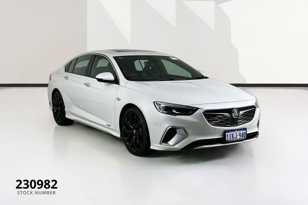2018 Holden COMMODORE VXR ZB image