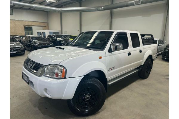 2011 Nissan Navara ST-R D22 4X4 image