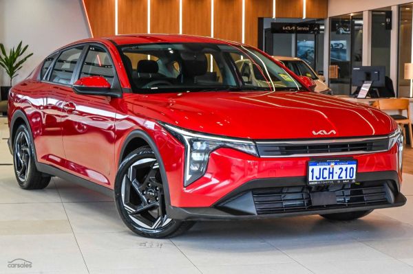 2025 Kia K4 CL4M Sport image