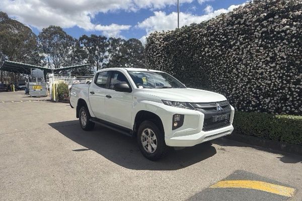 2023 Mitsubishi Triton GLX+ MR 4X4
