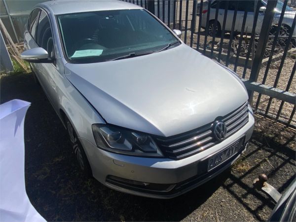 2015 Volkswagen Passat Sedan 3C MY15 130 TDI Highline image