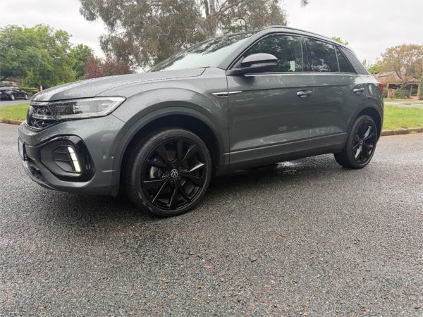 2024 Volkswagen T-Roc D11 R-Line image