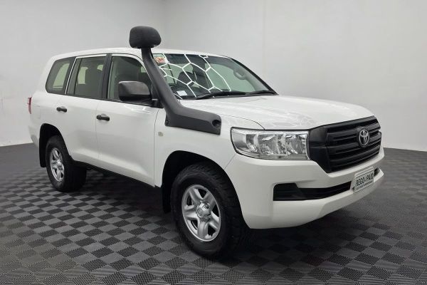 2017 Toyota Landcruiser GX VDJ200R image