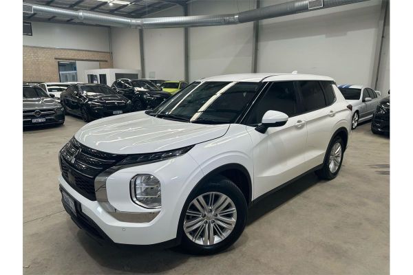2021 Mitsubishi Outlander ZM ES
