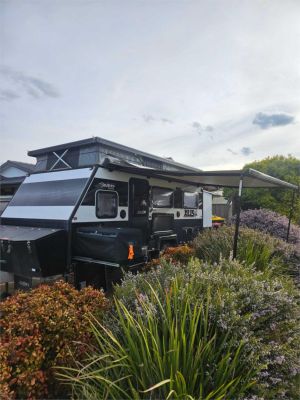 2021 Nissan Caravan  VX