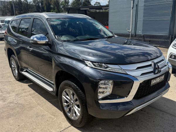 2022 Mitsubishi Pajero Sport QF GLX image