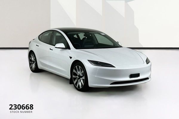 2023 Tesla Model 3  Long Range image