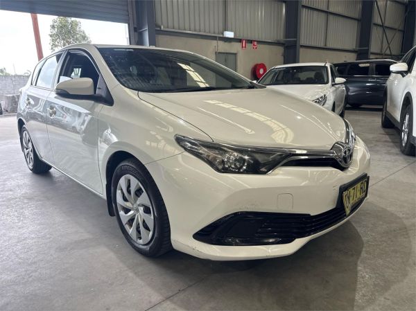 2017 Toyota Corolla Hatchback ZRE182R Ascent