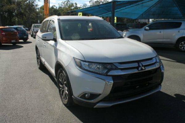 2017 Mitsubishi Outlander ZK MY17 LS 4WD White 6 Speed Constant Variable Wagon