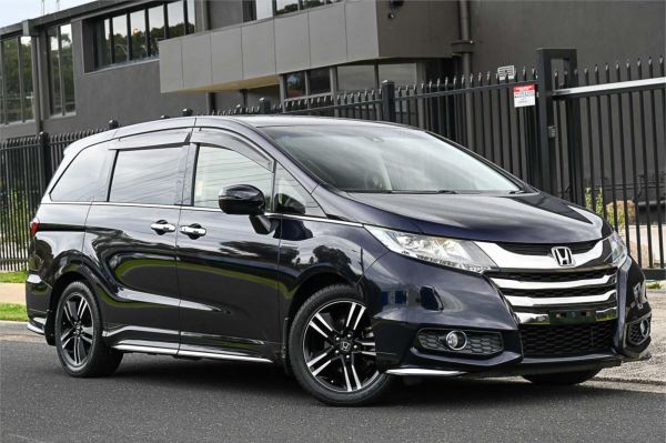 2017 Honda Odyssey Minivan RC4 Hybrid Absolute Honda Sensing EX Pack image