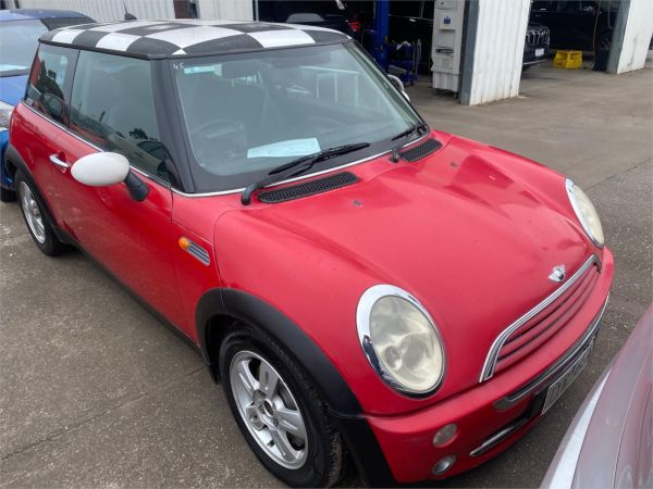 2004 MINI COOPER 2D HATCHBACK R50