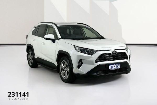 2019 Toyota RAV4 MXAA52R GXL image