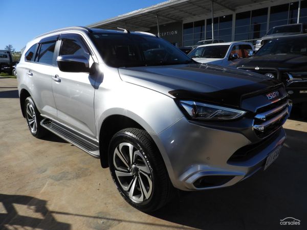2022 Isuzu MU-X  LS-T image