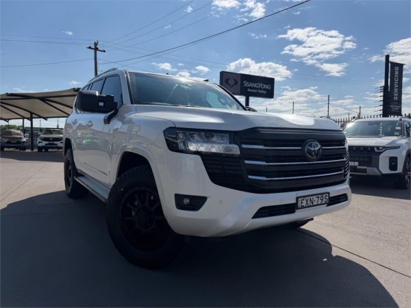 2022 Toyota Landcruiser FJA300R GXL image