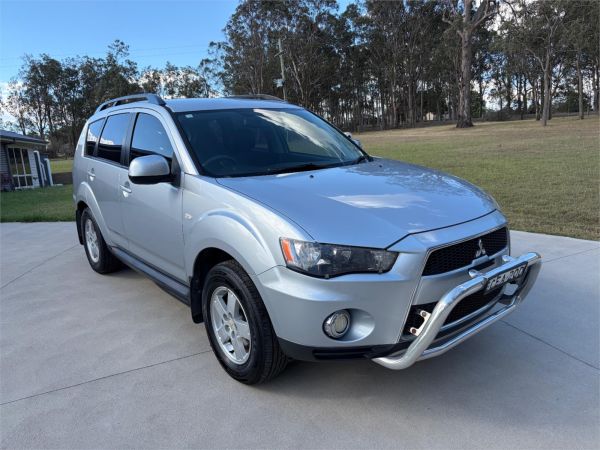 2011 Mitsubishi Outlander Wagon ZH MY12 LS image